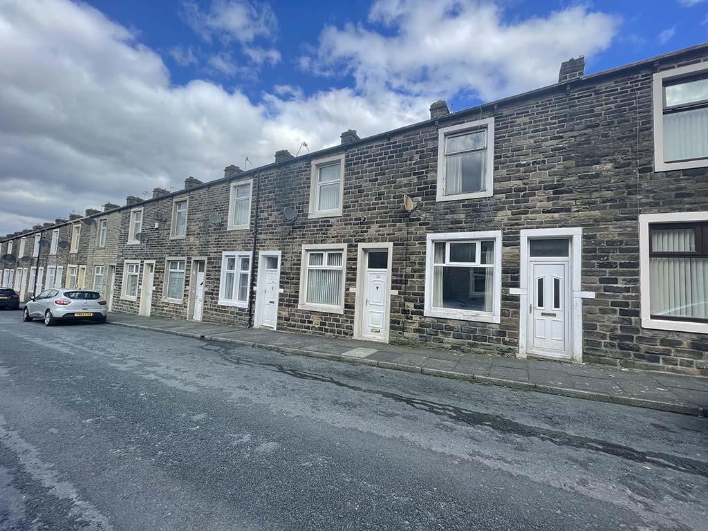 2 bedroom mid terrace house SSTC in Barnoldswick - Externally
